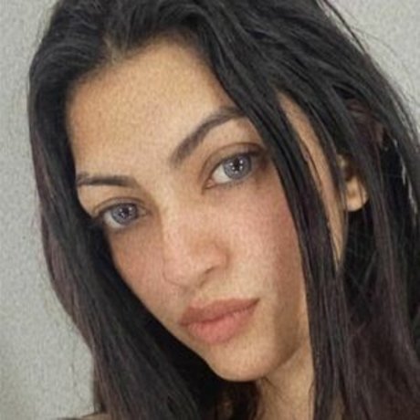 Yenara Sanuki exclusive star gallery