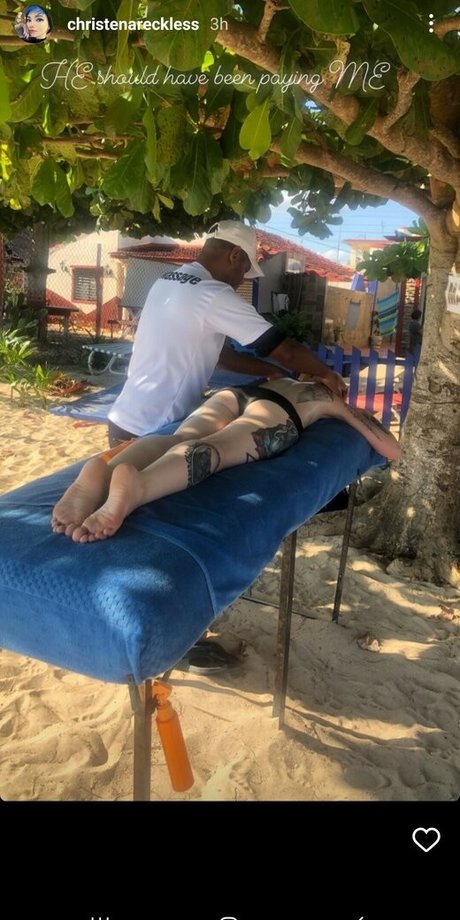 Christena Reckless hot model pic