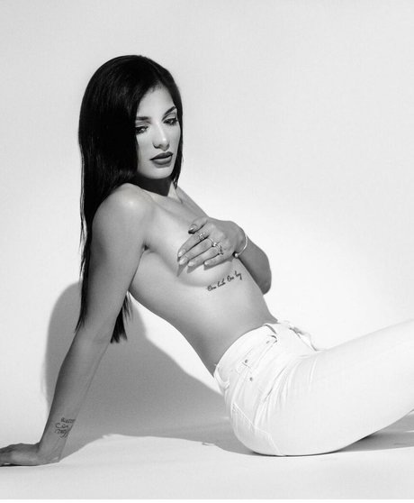 nicolol star exclusive photo