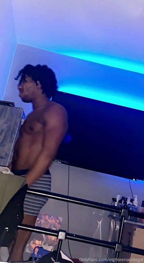 eighteenandlegal pornographic star pic