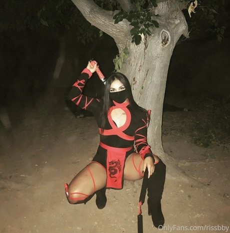 rissbby nudes model img
