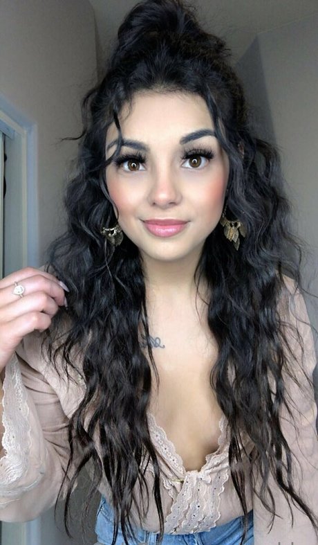 rissbby pornstar photo