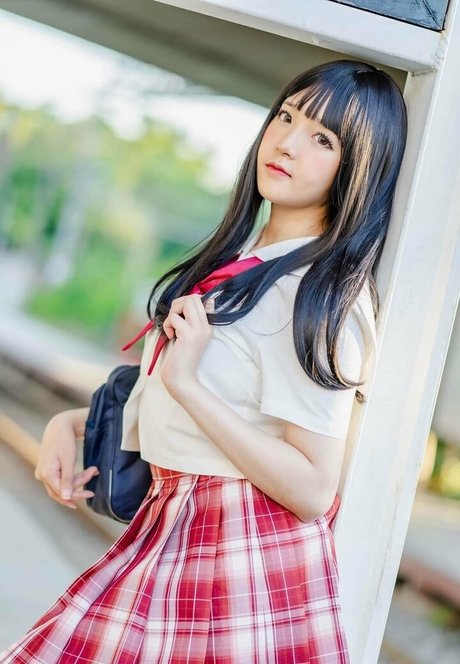 pikiichu model hot image