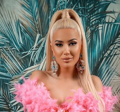 big tits skinny onlyfans best gallery