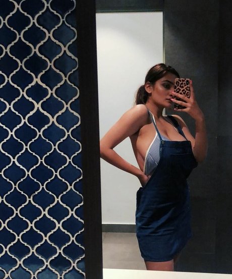 Sonali Malhotra star erotic galleries