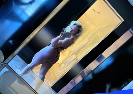 Jazmin Gillespie erotic actress galleries