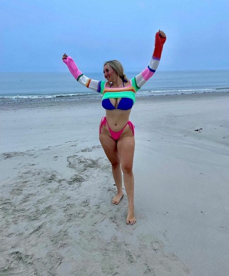 Angelina C model adult image