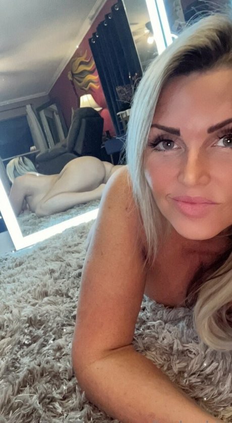 Barbie Howell star sex images