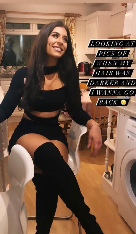 carolinehobday pornstar exclusive pic