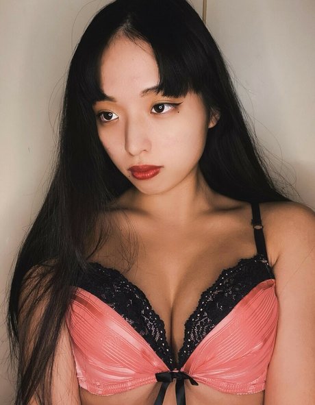 skinny blonde milf onlyfans pornographic picture