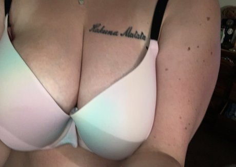 butterflylovebug model free pic