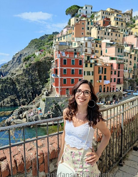 mylittlecoraline star hot img