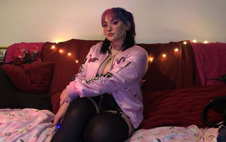 prettywavvy pornstar top picture