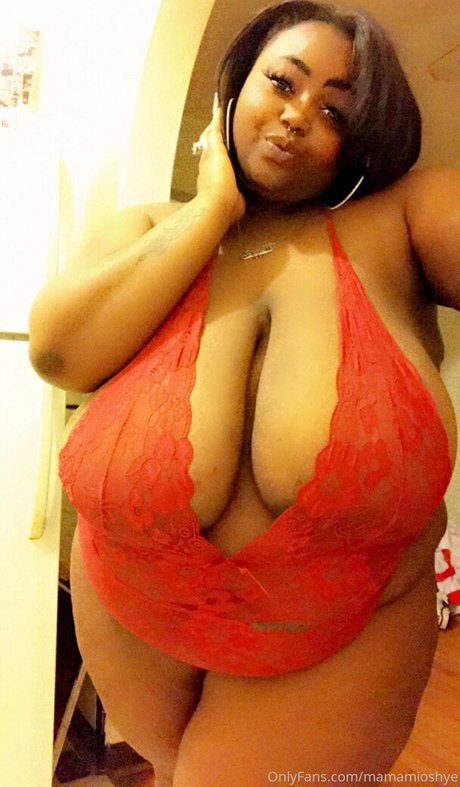 mamamioshye pornstar nudes photo