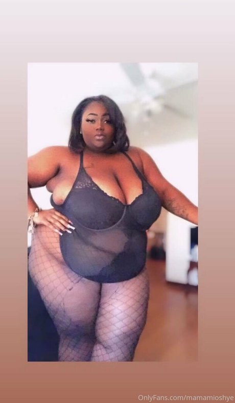 mamamioshye perfect pornstar image