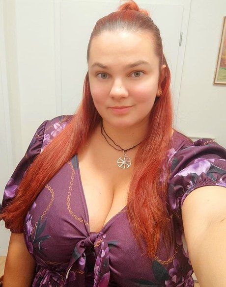 mayana85n pretty model picture