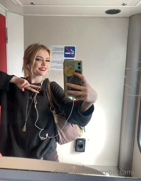 rebecccamua model free image