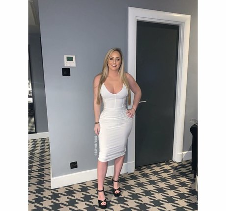 Sophie Defoe star hd pictures