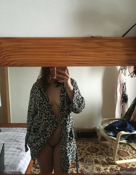 twitterhouse beautiful actress photos