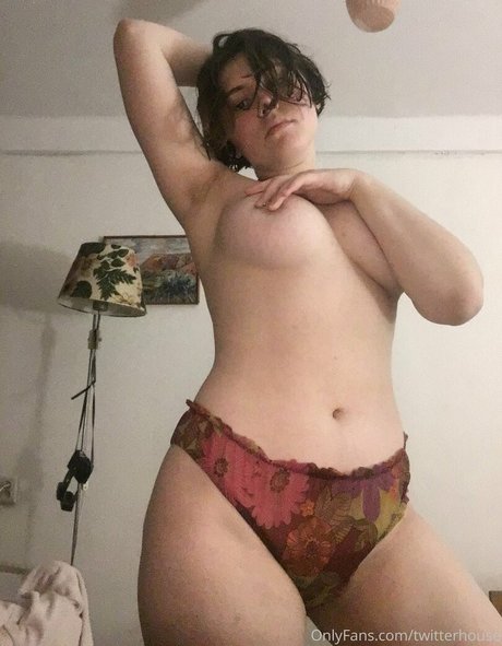 small dick shemale onlyfans sexy naked pictures