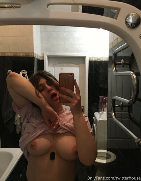 twitterhouse hot pornstar gallery