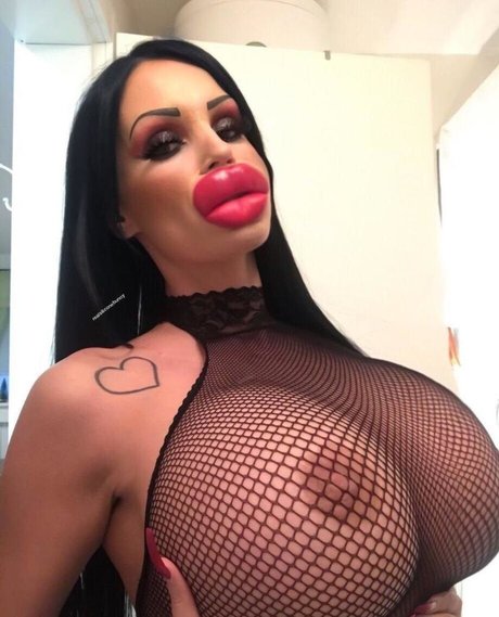 real siliconebunny naked actress image