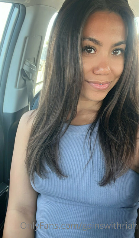 gainswithriah sexy star pictures