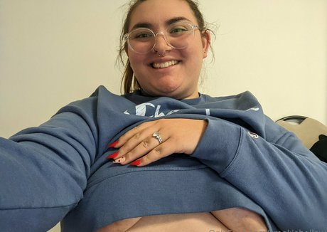 smokiehollow xxx model archive