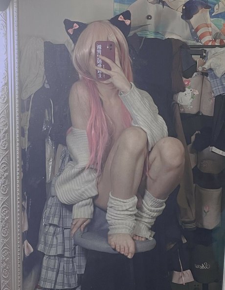 siokaratako sexy star photo