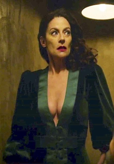 Michelle Gomez pornographic model galleries
