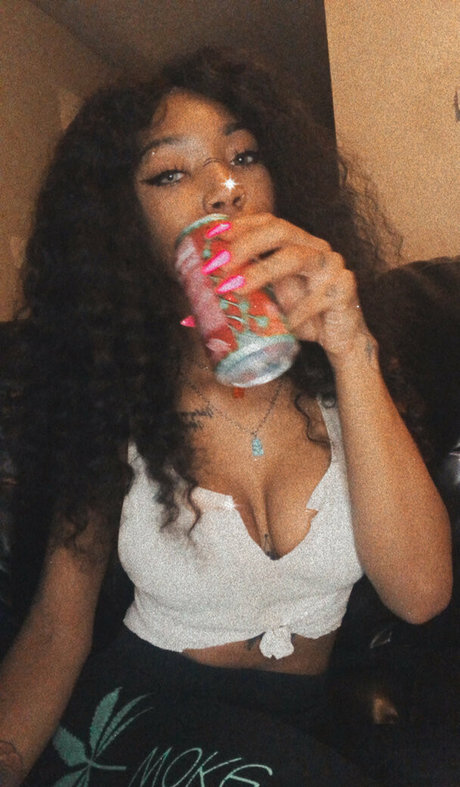 spoiledbrincess erotic model pic