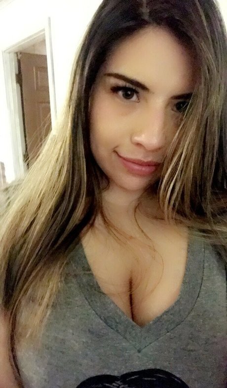 babyboowho69 model images