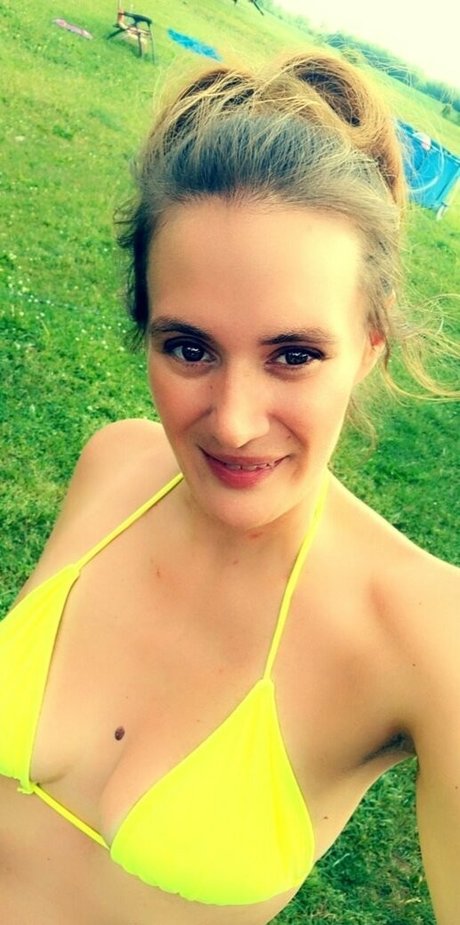 dezerai best actress pictures