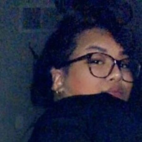 Luckylee model hot img