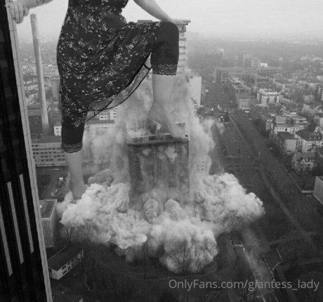 giantess lady naked actress gallery