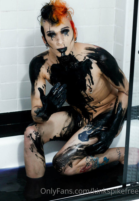 therubberdemonfree star pic