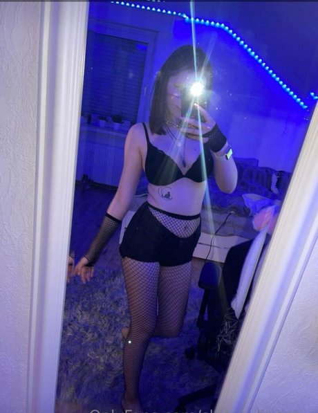 SleepyDinosaur pornographic model pics