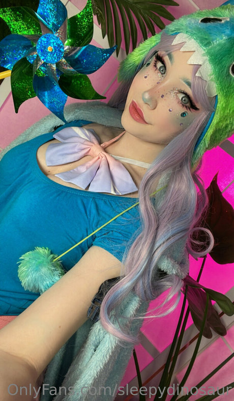 SleepyDinosaur sexy pornstar photo