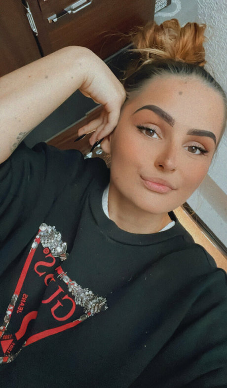 lindanew pornstar hd picture