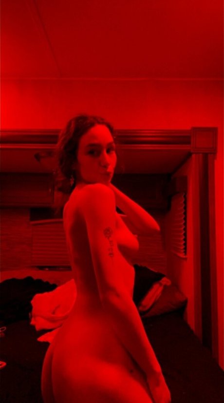 leahjonessxo nice pornstar pics