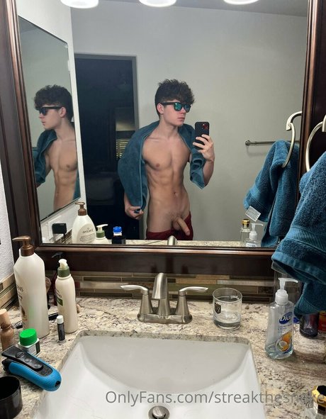 streakthesnake hot star archive