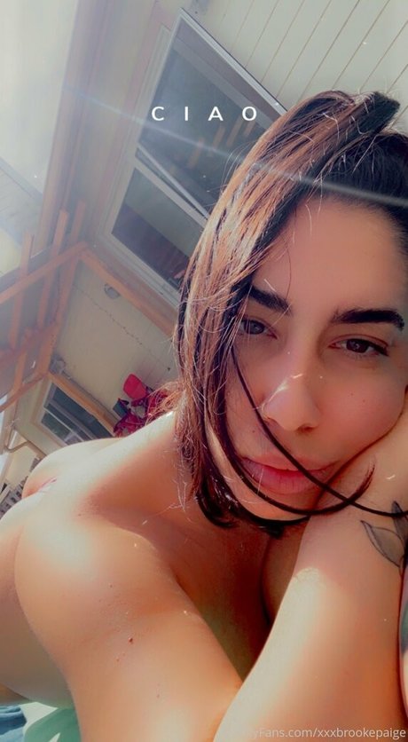 xxxbrookepaige model naked photo