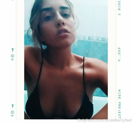 ayahotterthanhell model nudes picture