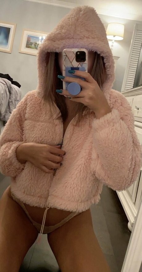 squirt teen onlyfans exclusive image