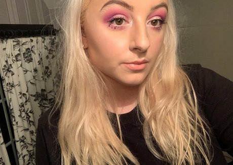 scarlettskyeof sex pornstar img