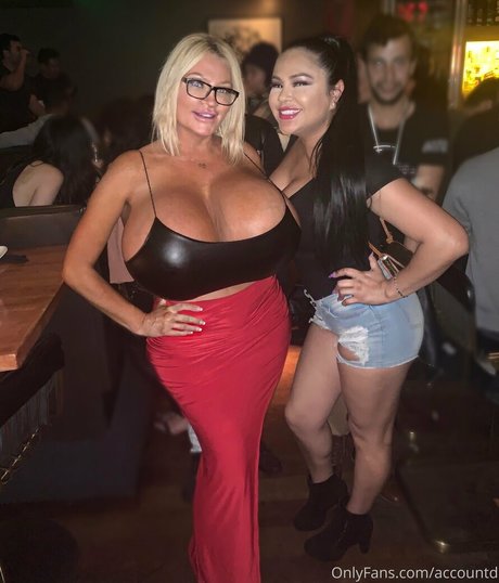 allegracolesworld model nude gallery