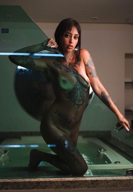 Thulle Montes star nudes image