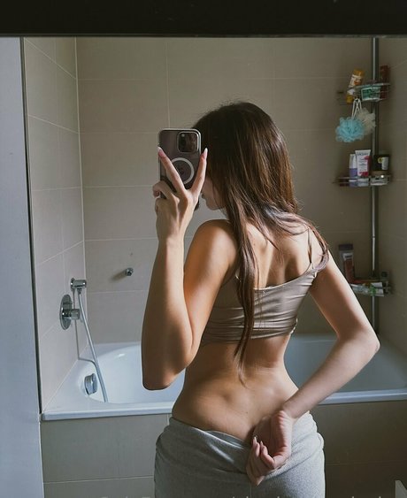 Charletta ASMR xxx star img