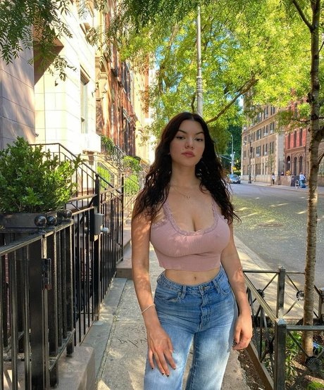 Rebecca Joelle hot star pictures