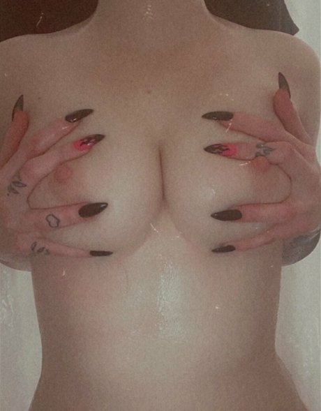 blonde shemale onlyfans free naked photos